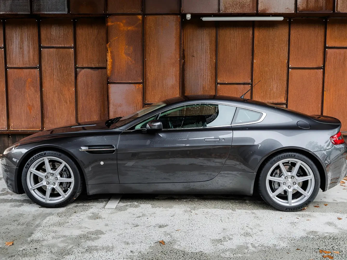 Aston Martin Vantage 4.3 V8 - Boite Manuelle - Embrayage remplacé - Historique complet Aston