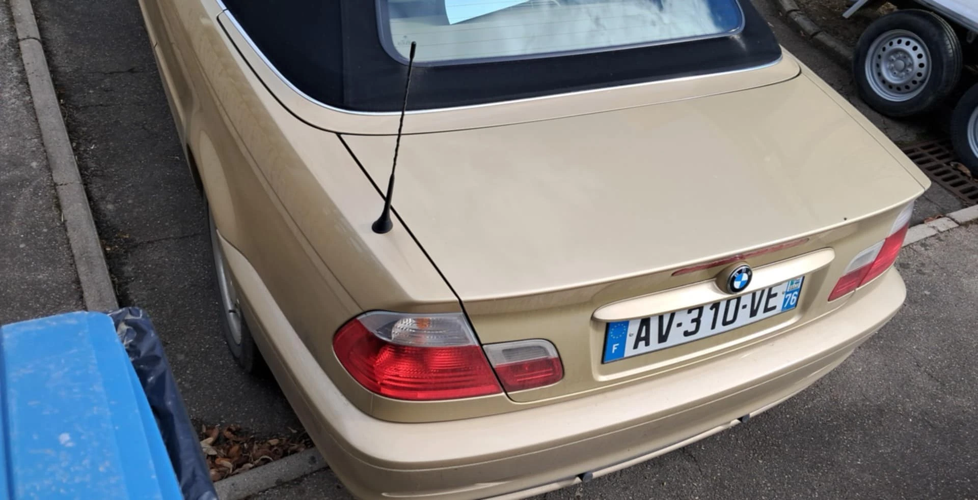 BMW 3-serie 320i AT EU 2001 - Entretien suivi, faible kilométrage