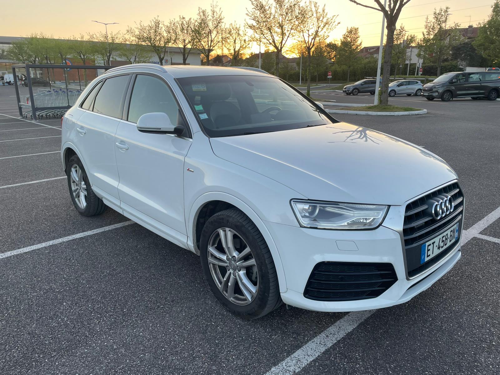 Audi Q3 2.0 tdi 150 sline stronic 2017 - 120 000 km
