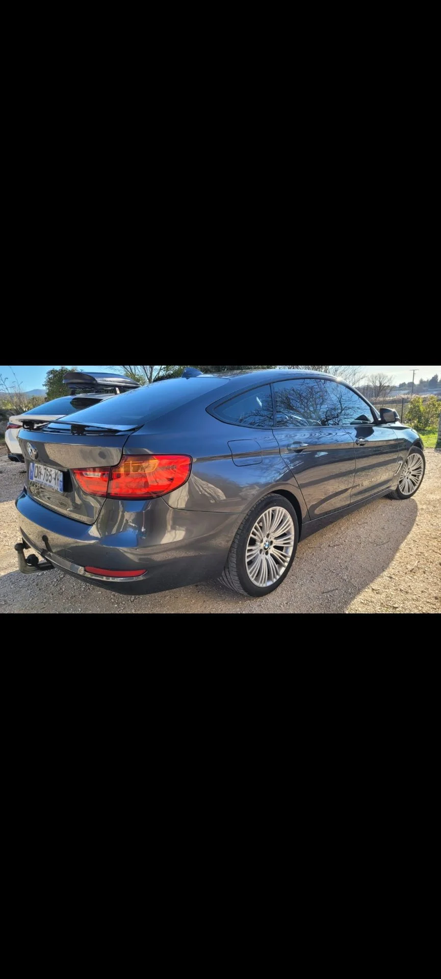 Bmw serie 3 GT F34 330da xdrive . - Vue 3