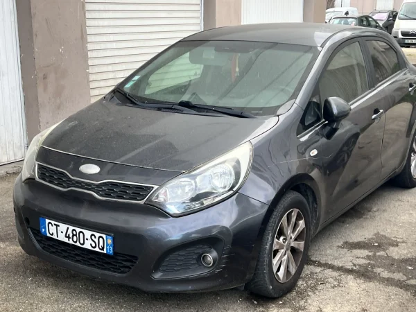 Kia Rio 2013 - Essence Manuelle 220000km