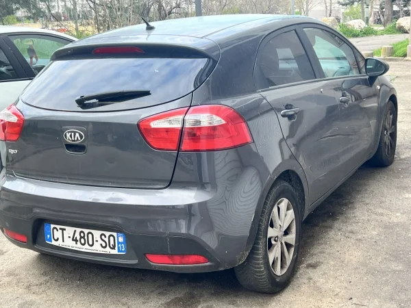 Kia Rio 2013 - Essence Manuelle 220000km