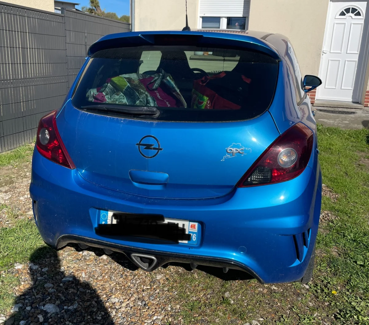 Opel Corsa OPC  - Compacte dynamique et sportive - Vue 3