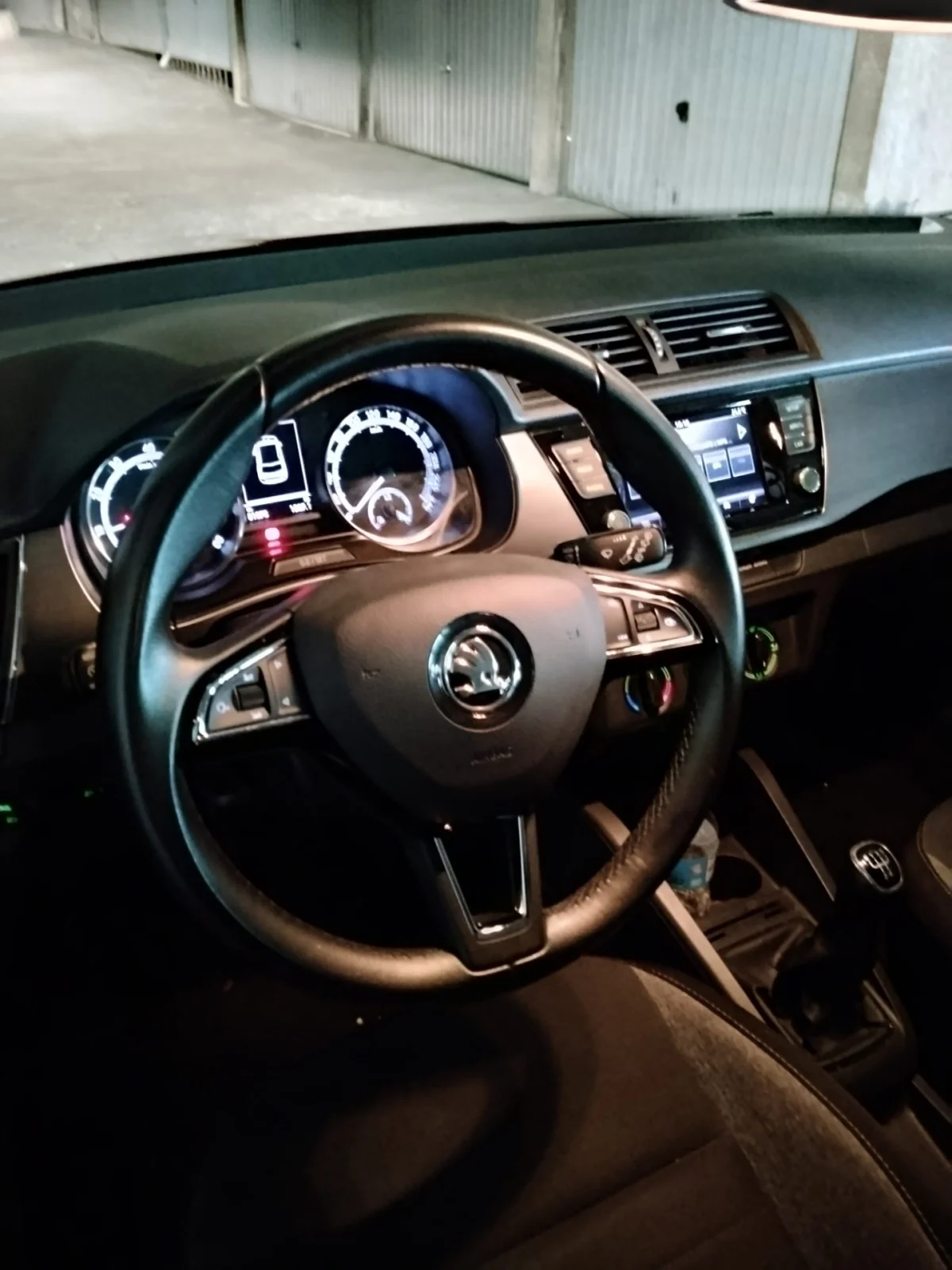Skoda Fabia Drive 125 ans 95ch - Vue 6