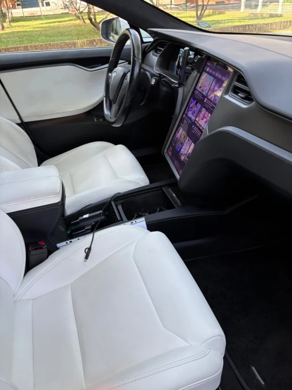 tesla model s raven de 2019