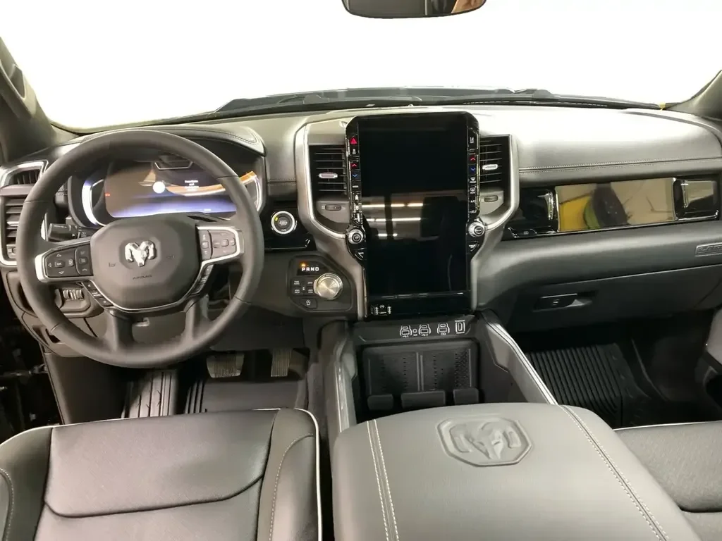 Dodge Ram — photo 12