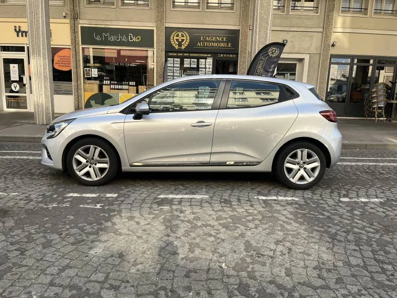 Renault Clio — photo 11