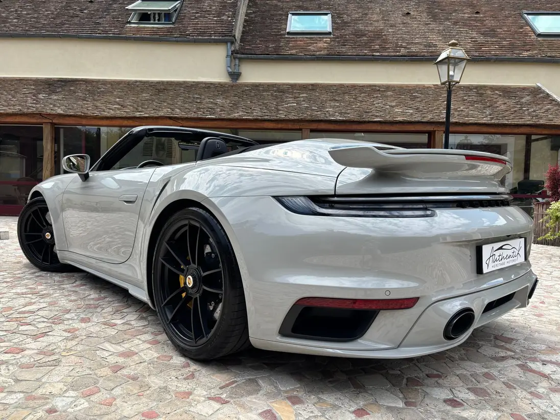 PORSCHE 911 (992) CABRIOLET 3.8 650 TURBO S
