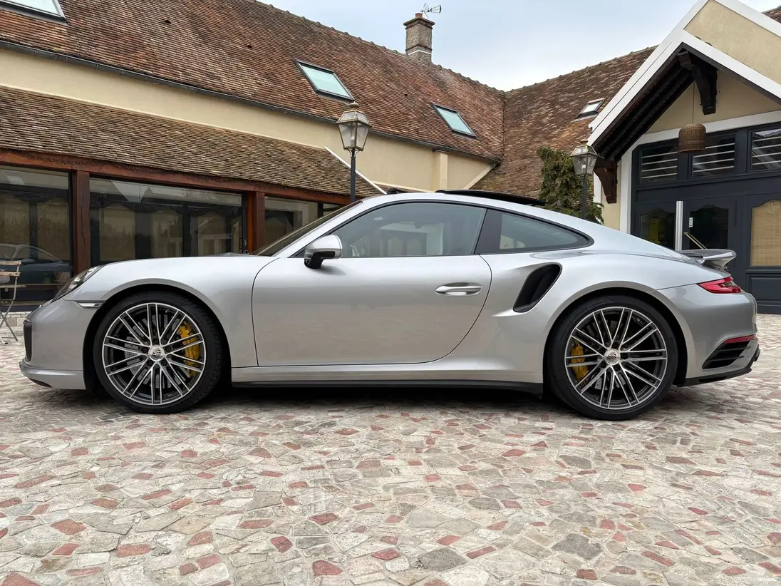 PORSCHE 911 (991) (2) 3.8 580 TURBO S