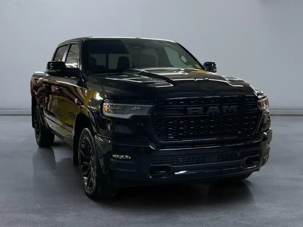 Dodge Ram — photo 10